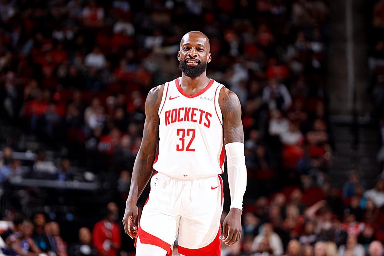 kaiyun sports-老老实实当吉祥物就好了，火箭为什么还要让这位老将出场呢？